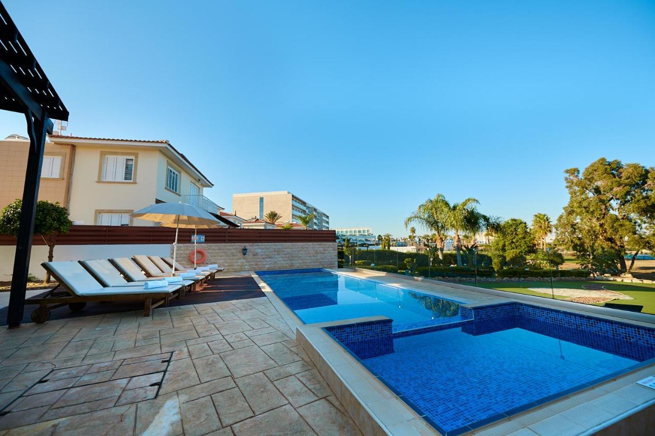 Beach Front Bella Vista By Ezoria Villas Protaras Extérieur photo