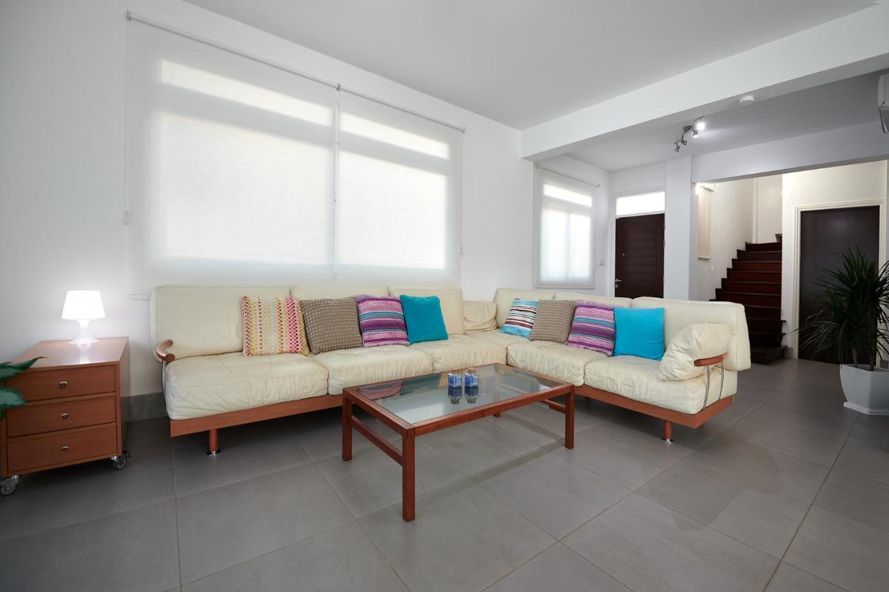 Beach Front Bella Vista By Ezoria Villas Protaras Extérieur photo