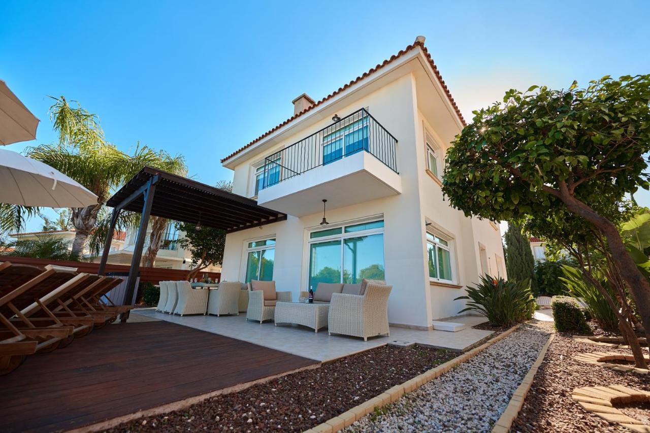 Beach Front Bella Vista By Ezoria Villas Protaras Extérieur photo